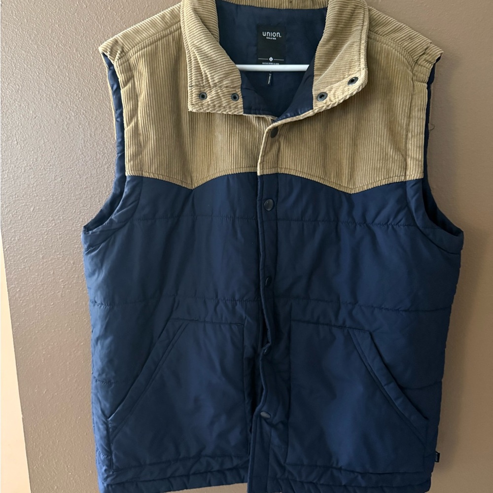 Union Seattle Brand Puffer Vest - Navy / Tan - Sz L EUC